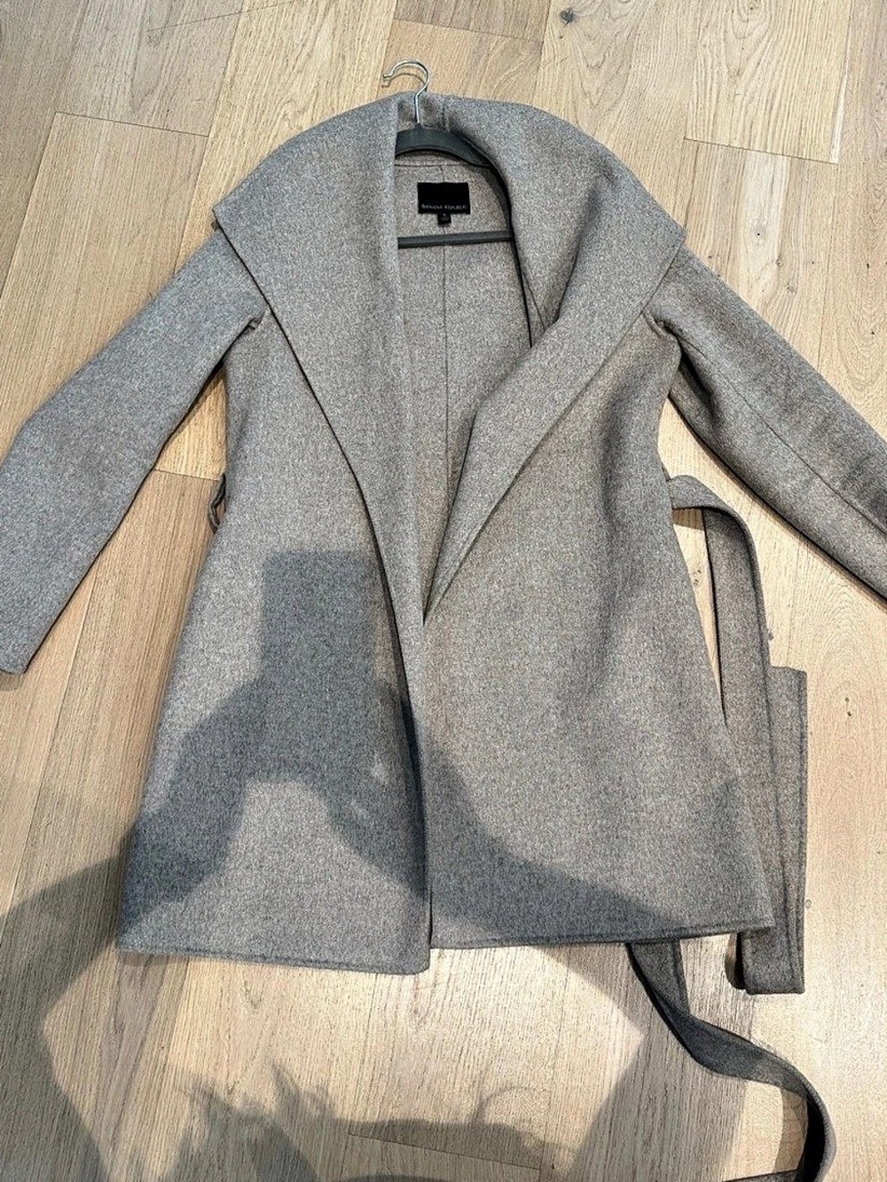 Banana Republic Women's Beige/Grey Draped Coat